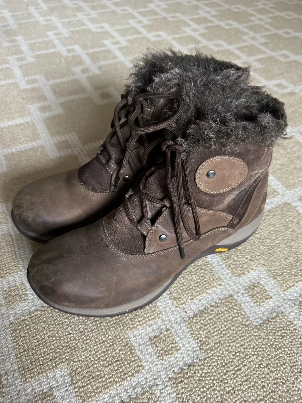 Dansko Candace Waterproof Winter Boots Brown Suede Vibram EU 40 (US 9.5-10)